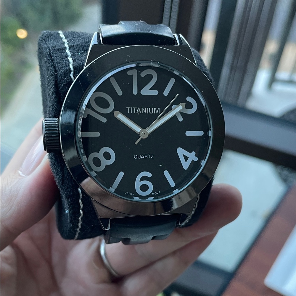 Titanium Black and Silver Men's Quartz Watch
